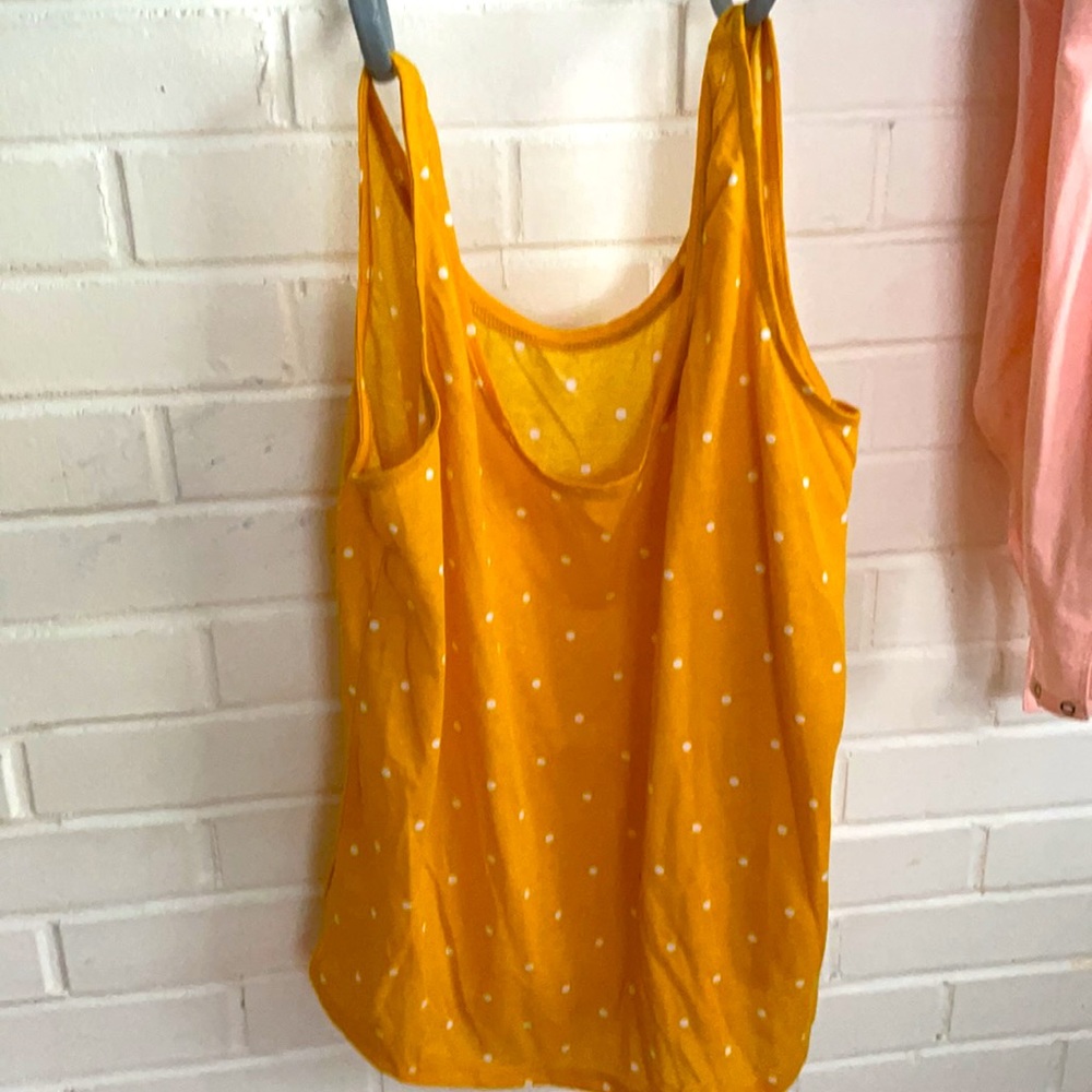 5 Tank/Cami Tops (Size M) - Picture 3 of 7